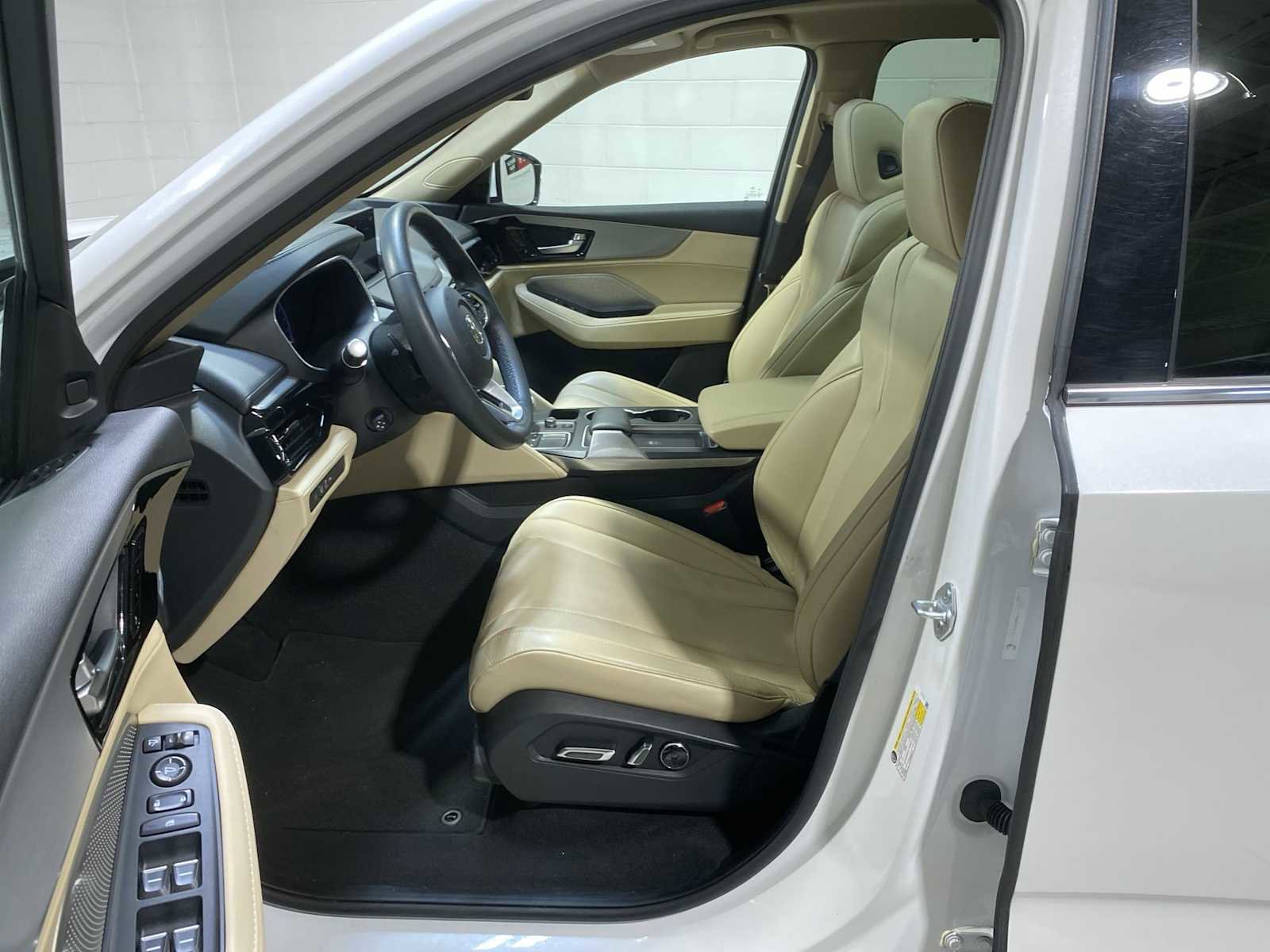 Certified 2023 Acura MDX SH-AWD w/ Technology Package video 2