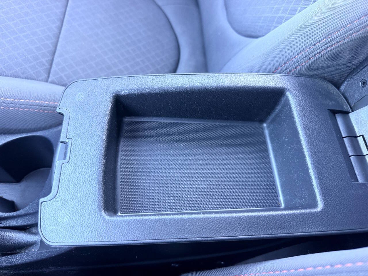 Used 2010 Kia Forte SX FWD image 45