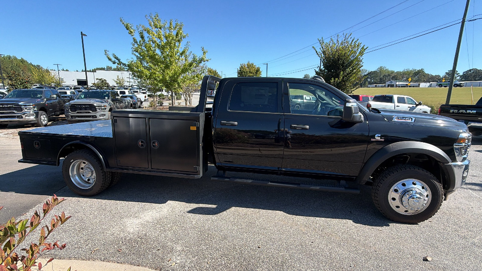 New 2026 RAM 4500 Tradesman w/ Chrome Appearance Group AWD/4WD image 7
