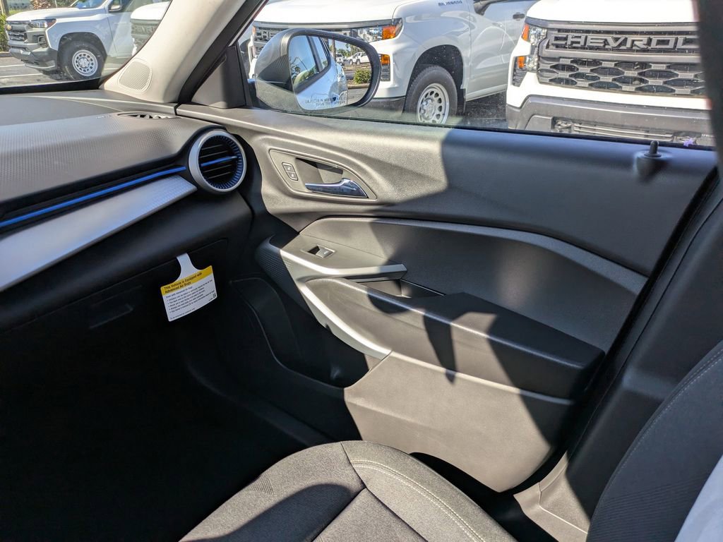 New 2026 Chevrolet Trax LS w/ Driver Confidence Package image 17