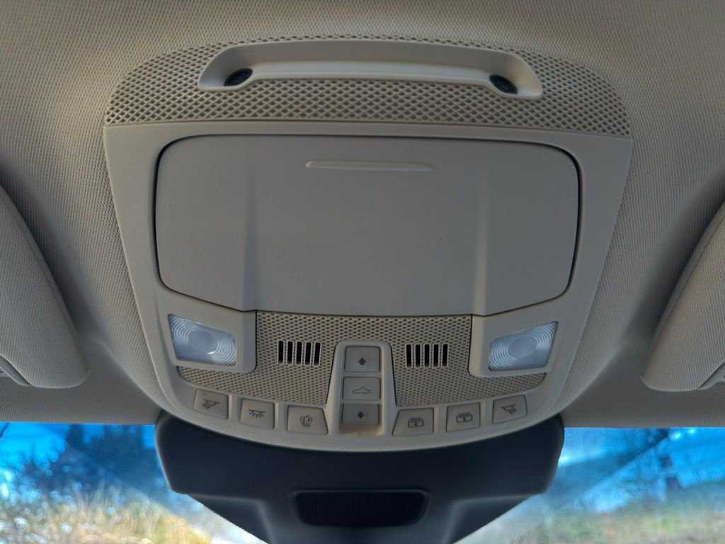 Used 2020 Lincoln Nautilus Reserve image 15