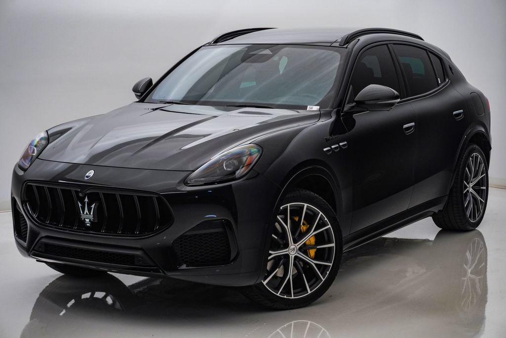 Certified 2023 Maserati Grecale Modena AWD/4WD image 3
