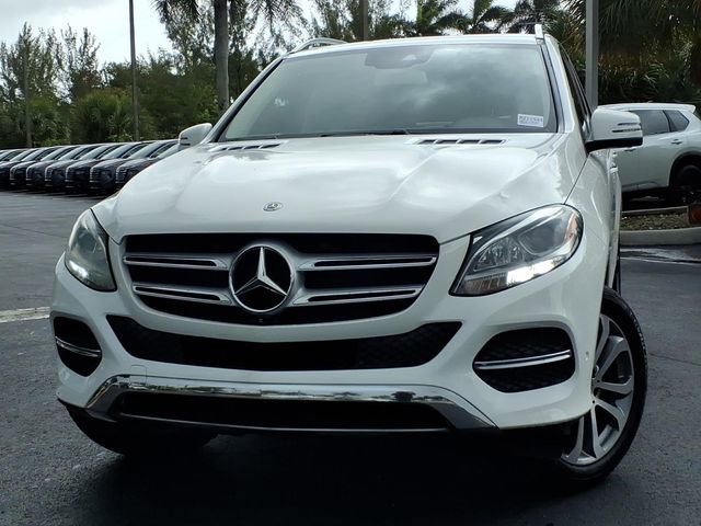 Used 2019 Mercedes-Benz GLE 400 4MATIC image 2