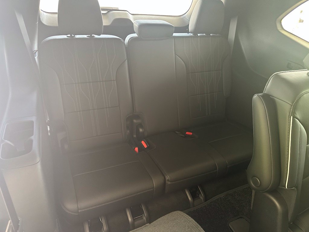 New 2026 Buick Enclave Avenir w/ Super Cruise Package FWD image 39