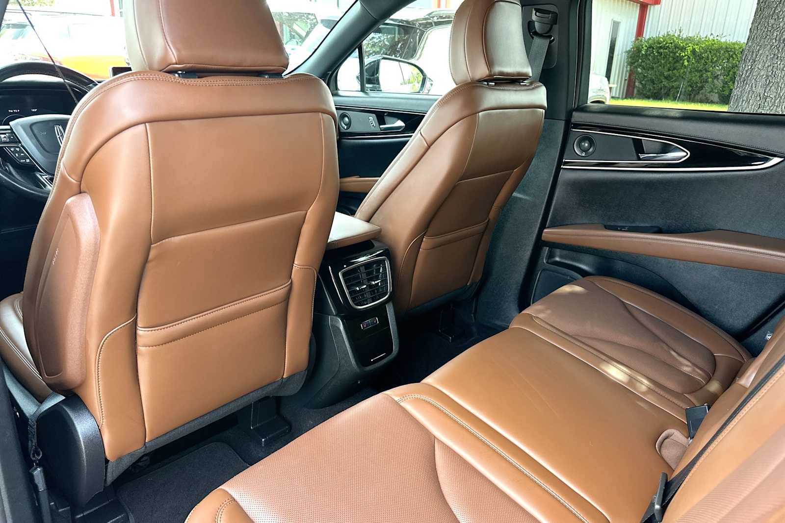 Used 2023 Lincoln Nautilus Reserve w/ Equipment Group 201A AWD/4WD image 24