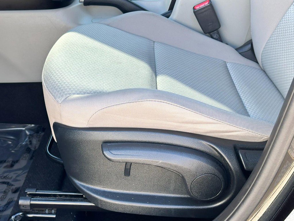 Used 2023 Kia Soul LX image 17