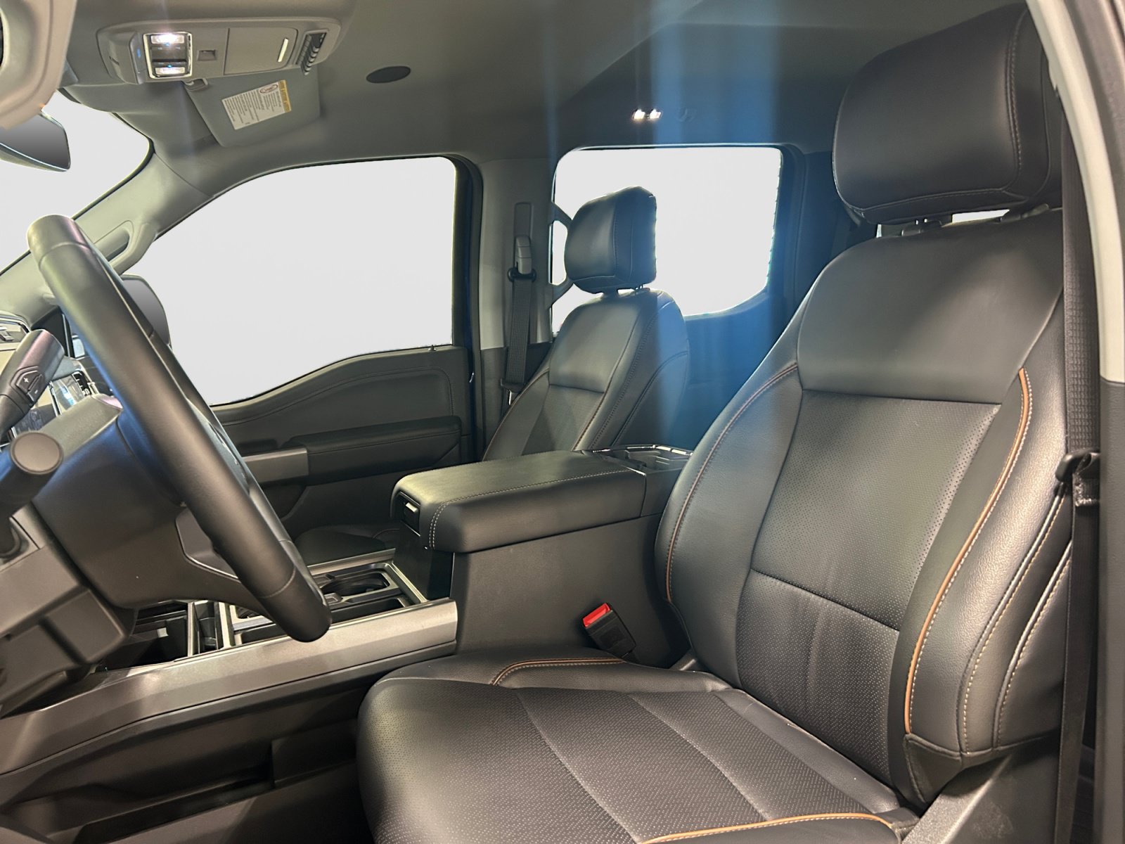 Used 2026 Ford F350 Lariat w/ Lariat Ultimate Package AWD/4WD image 11