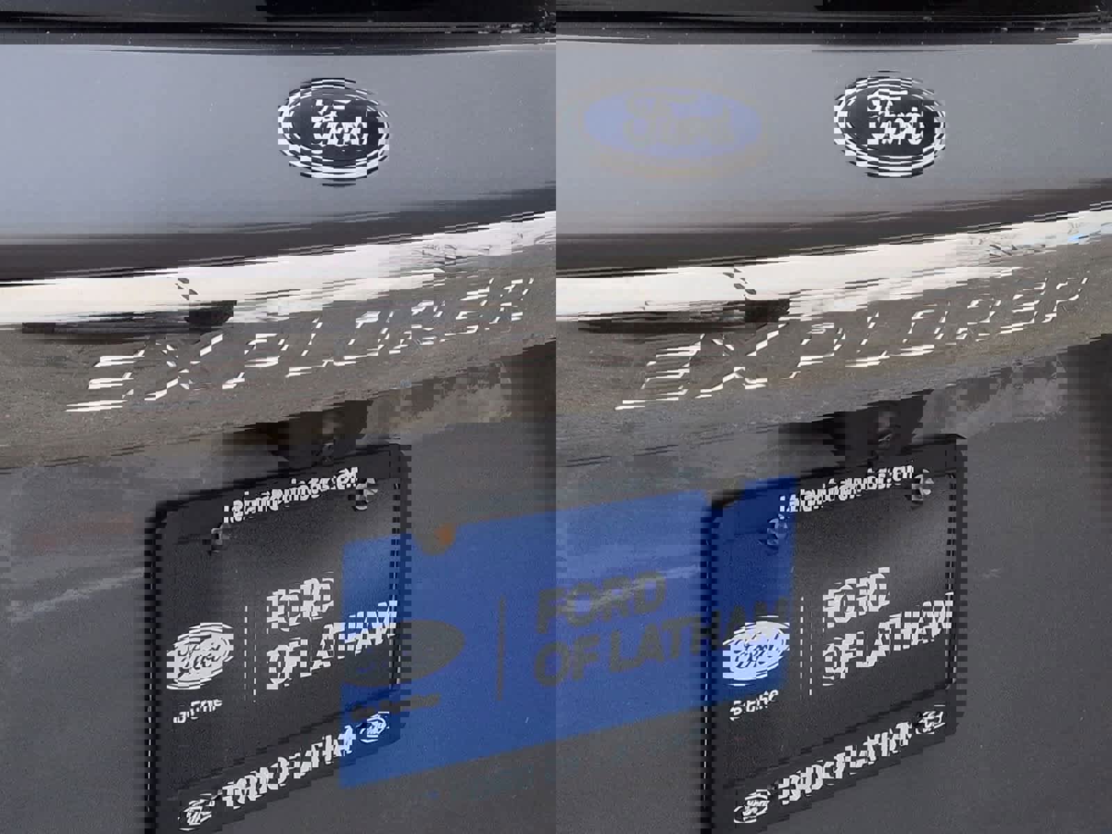 Used 2022 Ford Explorer XLT w/ Class IV Trailer Tow Package image 13