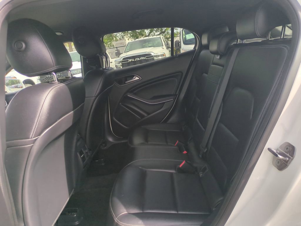 Used 2019 Mercedes-Benz GLA 250 image 16