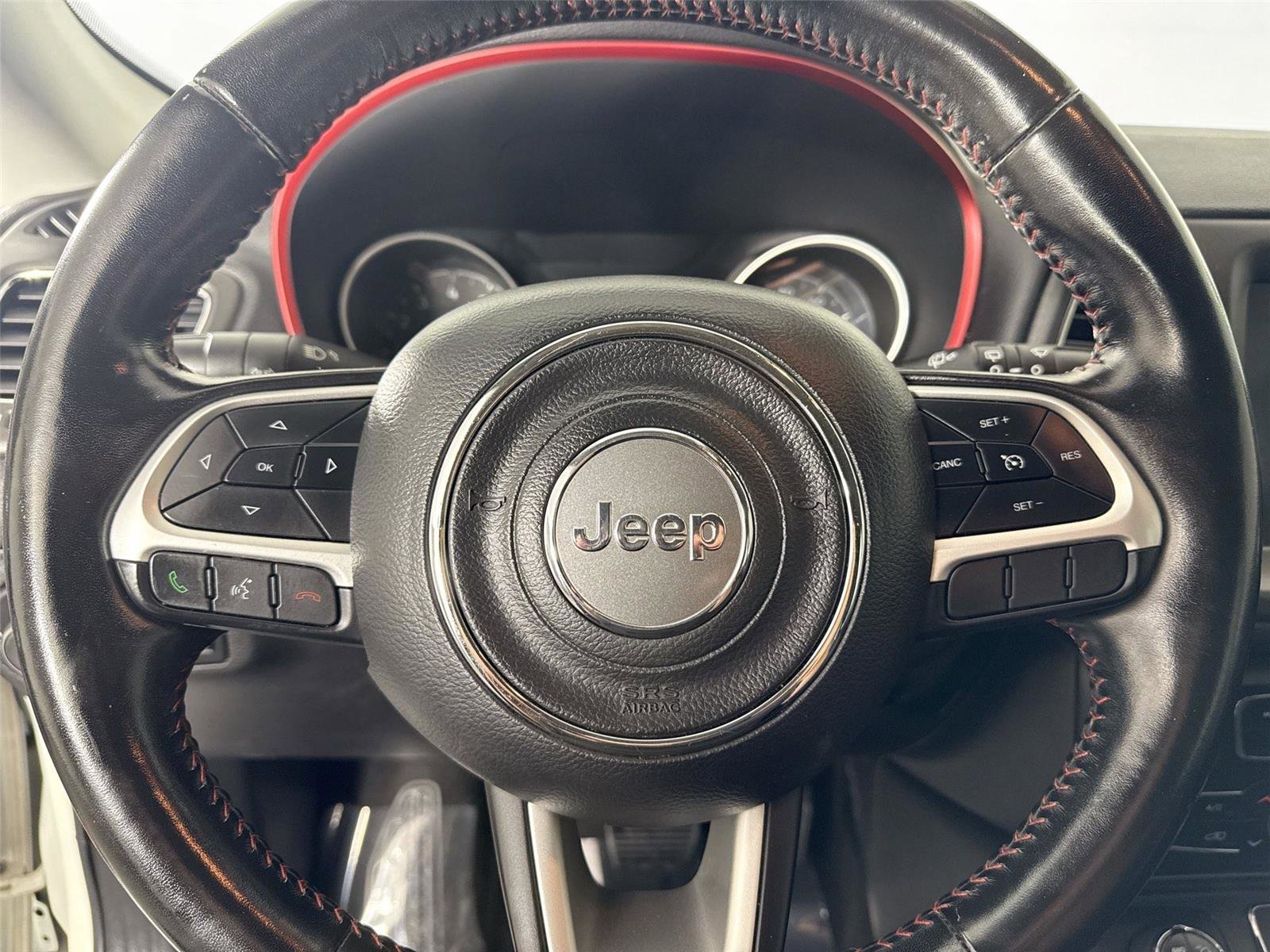 Used 2020 Jeep Compass Trailhawk image 16