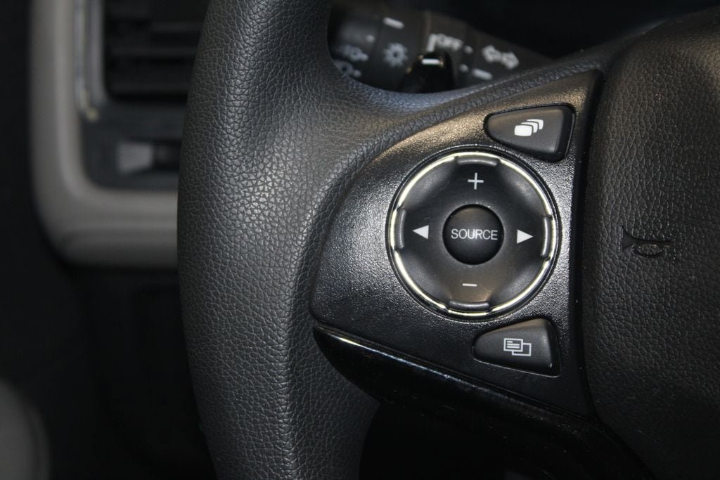 Used 2022 Honda HR-V EX image 19