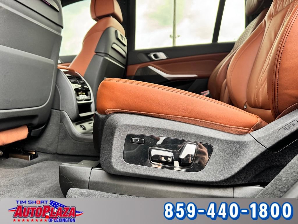 Used 2022 BMW X7 xDrive40i w/ Executive Package AWD/4WD image 43