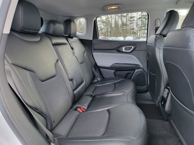 Certified 2022 Jeep Compass Latitude w/ Convenience Group image 23