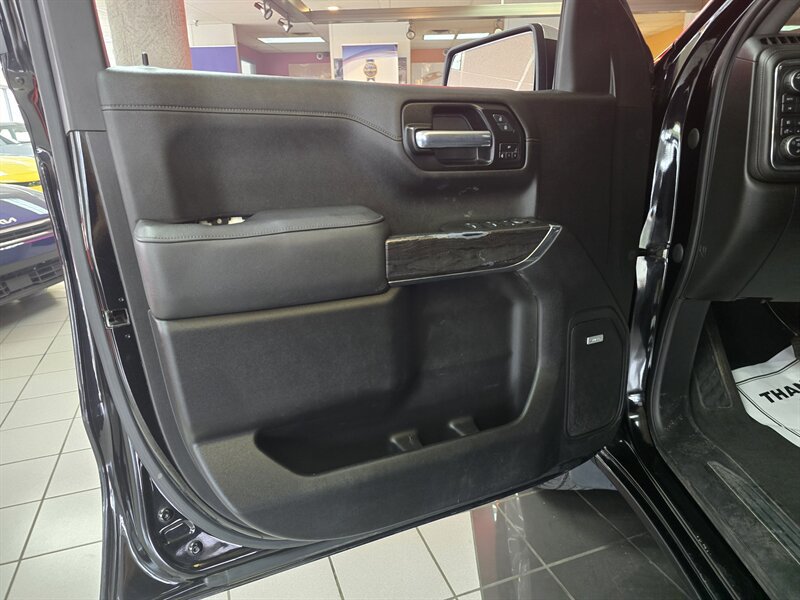 Used 2021 Chevrolet Silverado 1500 LTZ w/ LTZ Premium Package AWD/4WD image 7