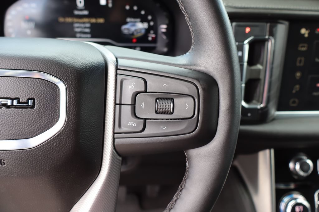 Used 2023 GMC Yukon Denali AWD/4WD image 31