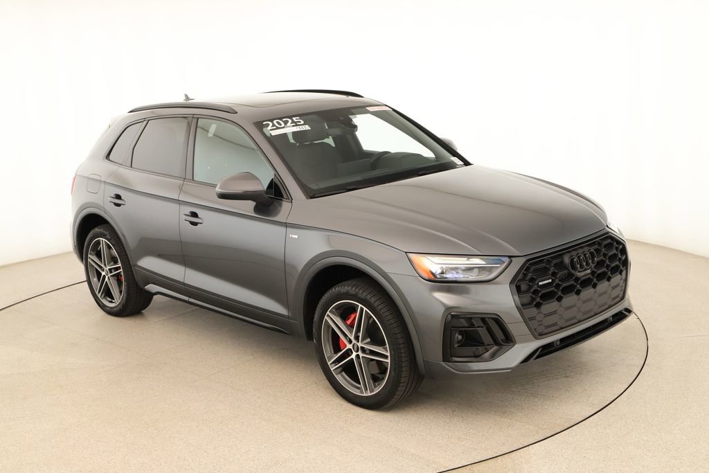 Used 2025 Audi Q5 e Premium Plus w/ Premium Plus Package image 36