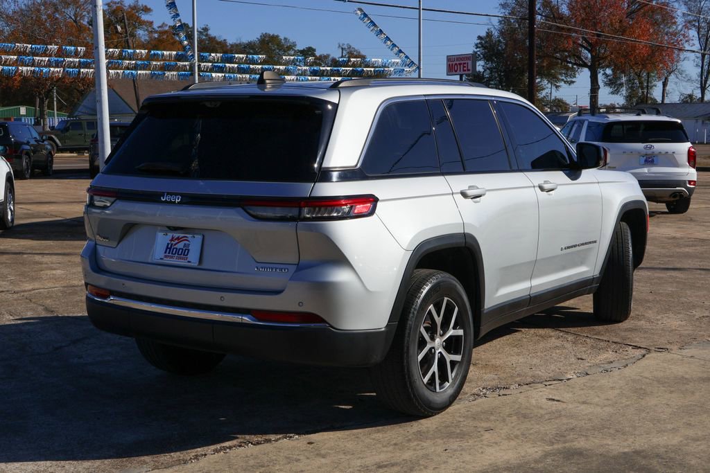 Used 2023 Jeep Grand Cherokee Limited w/ Luxury Tech Group II image 20