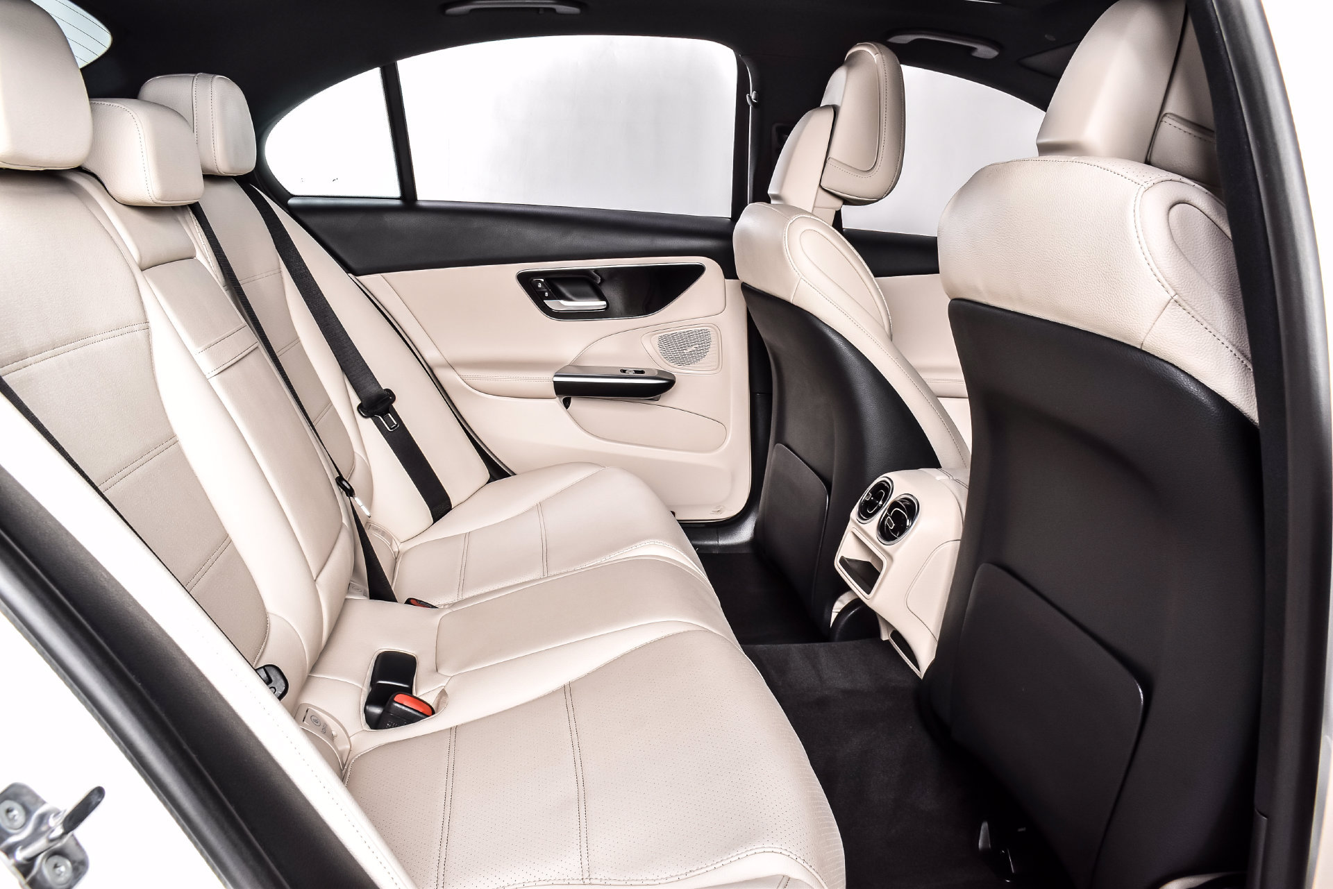 Used 2023 Mercedes-Benz C 300 4MATIC Sedan image 22