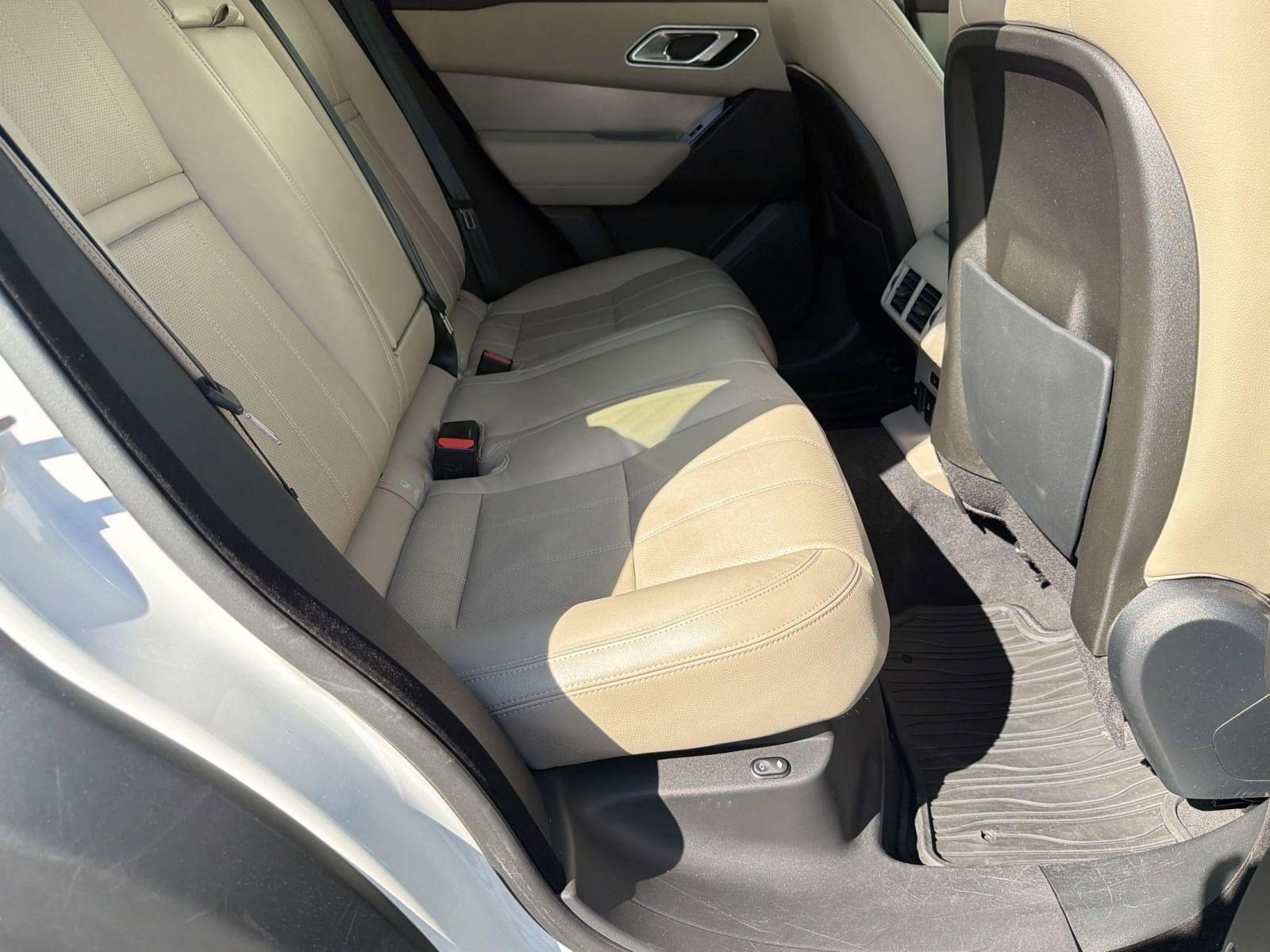 Used 2018 Land Rover Range Rover Velar S image 28