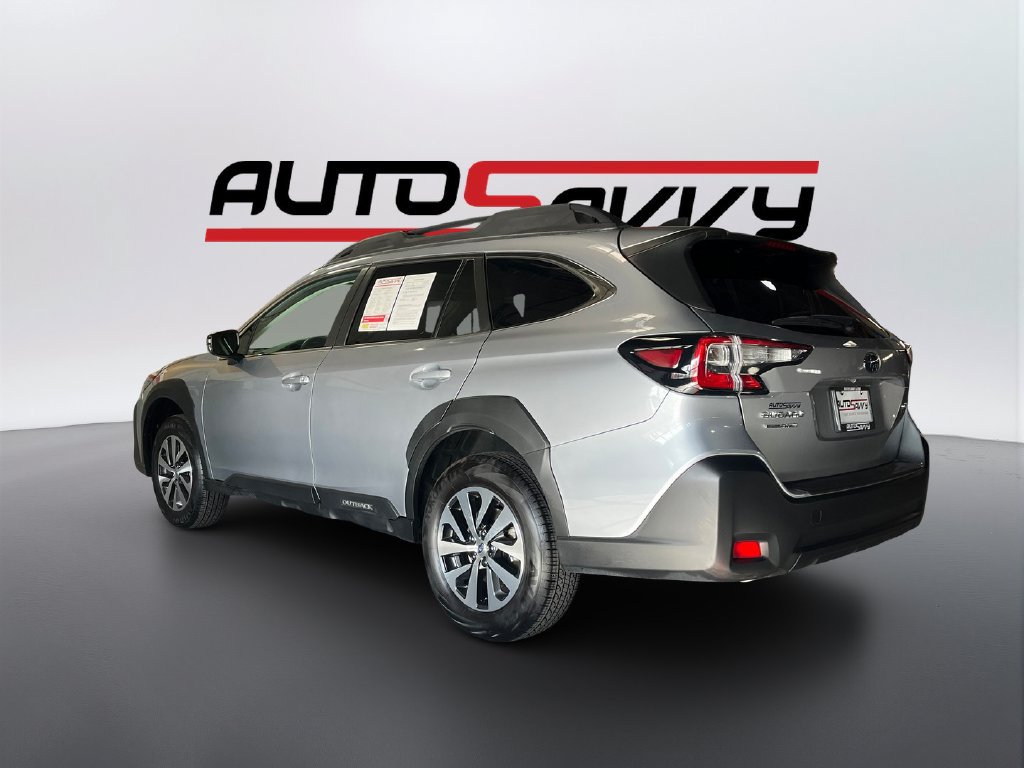 Used 2025 Subaru Outback Premium w/ Popular Package #1A AWD/4WD image 7