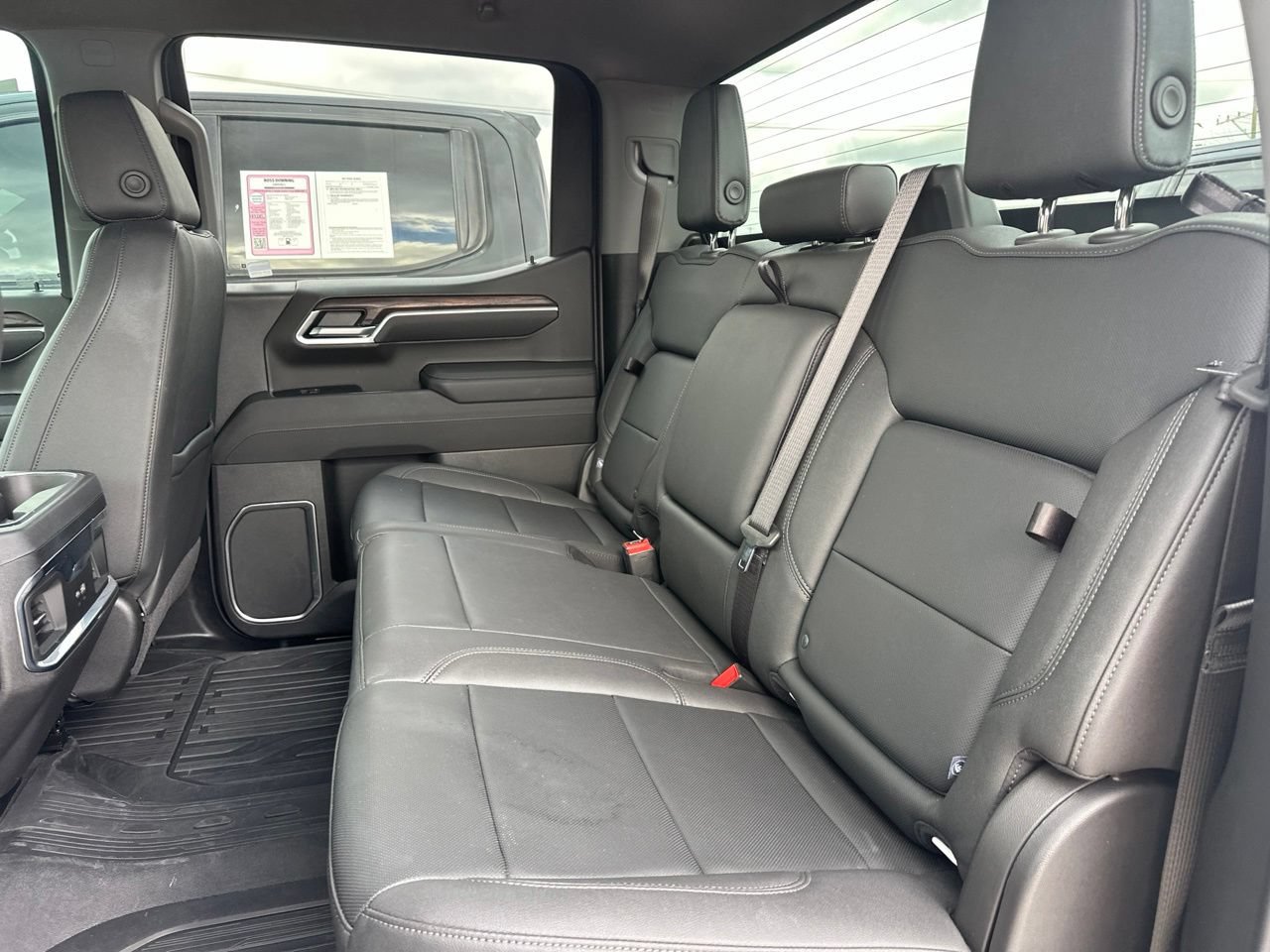 Used 2026 GMC Sierra 1500 SLT AWD/4WD image 12