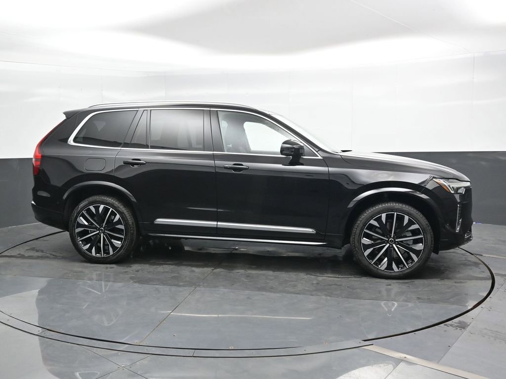 New 2026 Volvo XC90 B6 Plus w/ Protection Package Premier AWD/4WD image 3