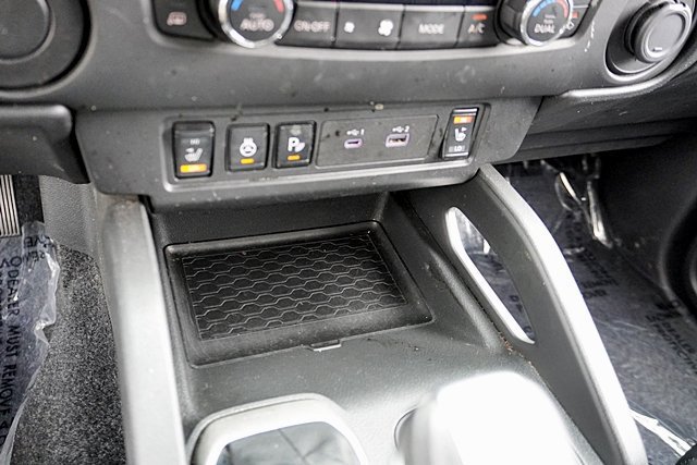 Certified 2024 Nissan Frontier SL w/ Technology Package RWD image 40