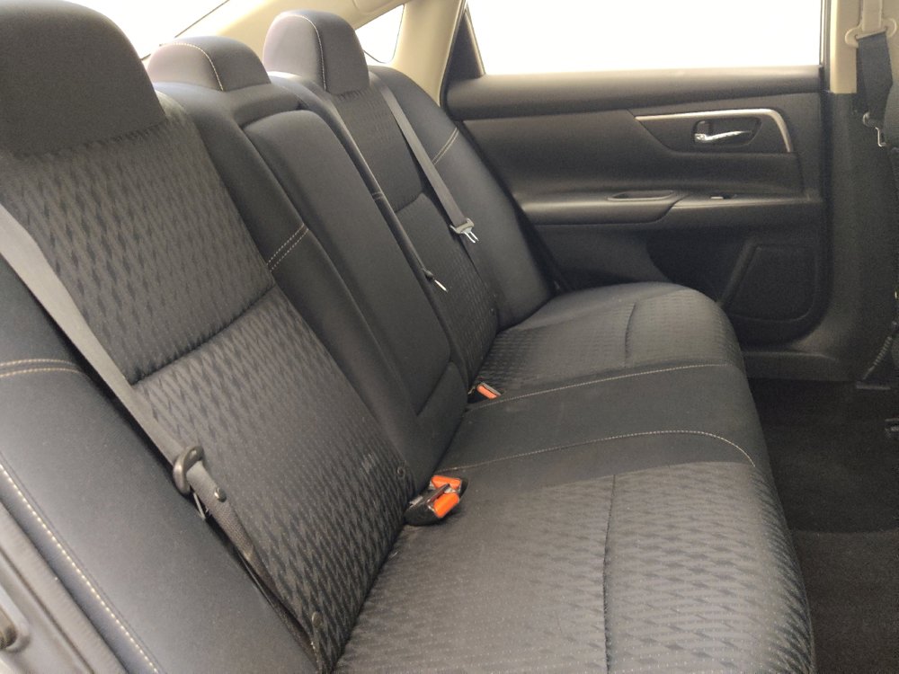 Used 2018 Nissan Altima 2.5 SV image 19