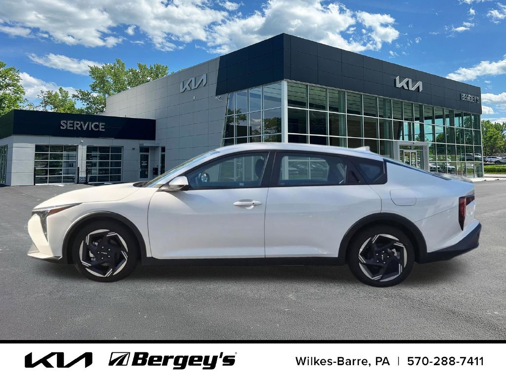 Certified 2025 Kia K4 EX FWD image 17