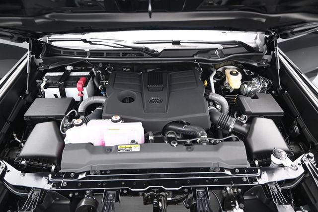 New 2026 Toyota Tundra Limited AWD/4WD image 17