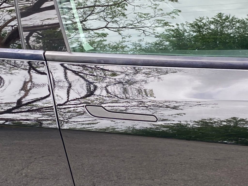 Used 2023 Tesla Model Y 2WD image 13