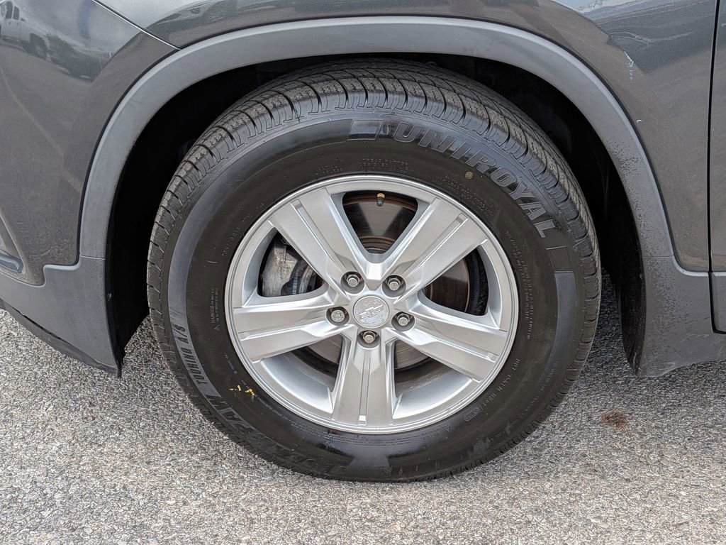 Used 2019 Chevrolet Trax LT FWD image 11