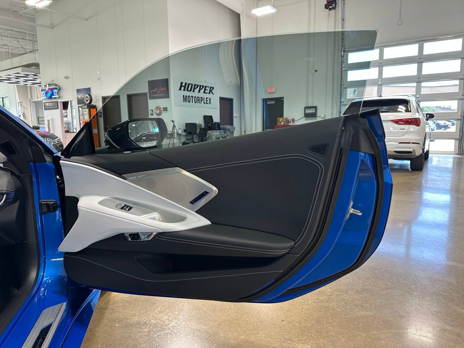 Used 2025 Chevrolet Corvette Stingray Preferred Cpe w/ Z51 Performance Package RWD image 37