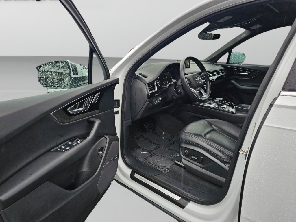 Used 2019 Audi Q7 3.0T Prestige w/ Prestige Package AWD/4WD image 19