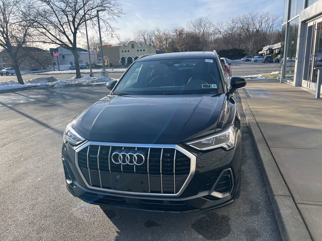 Used 2023 Audi Q3 2.0T Premium w/ Convenience Package image 45