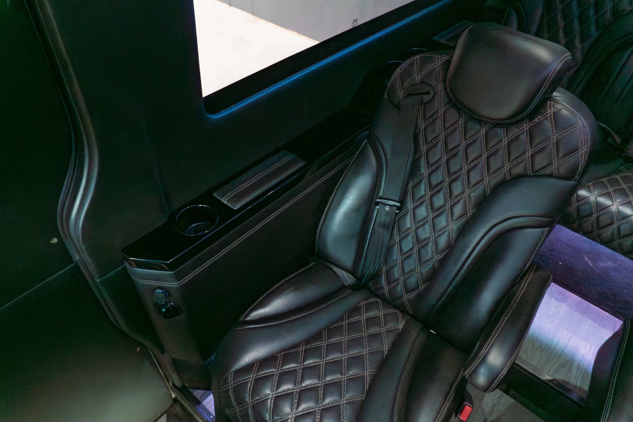 Used 2021 Mercedes-Benz Sprinter 2500 image 43