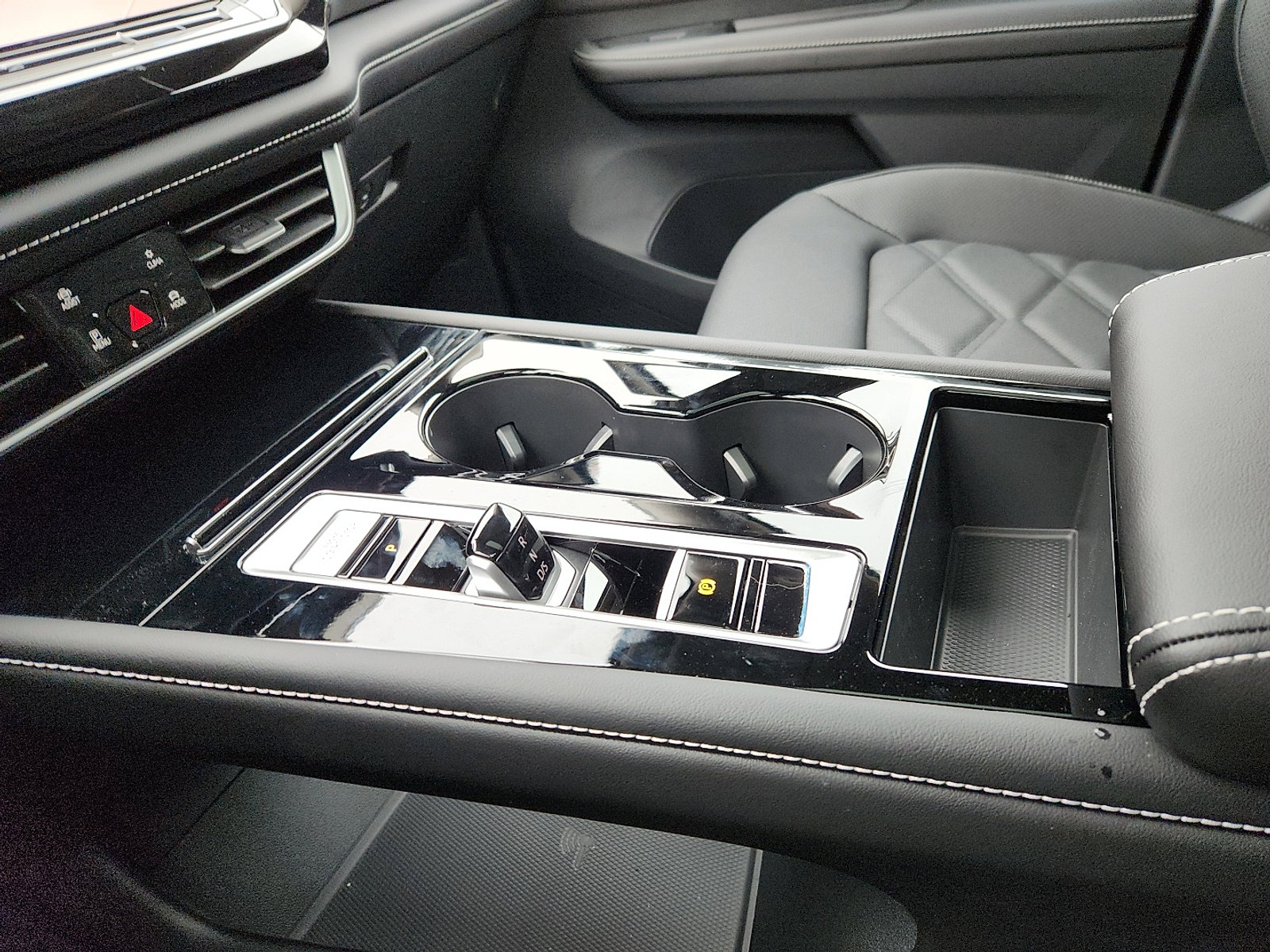 New 2026 Volkswagen Atlas SE image 20