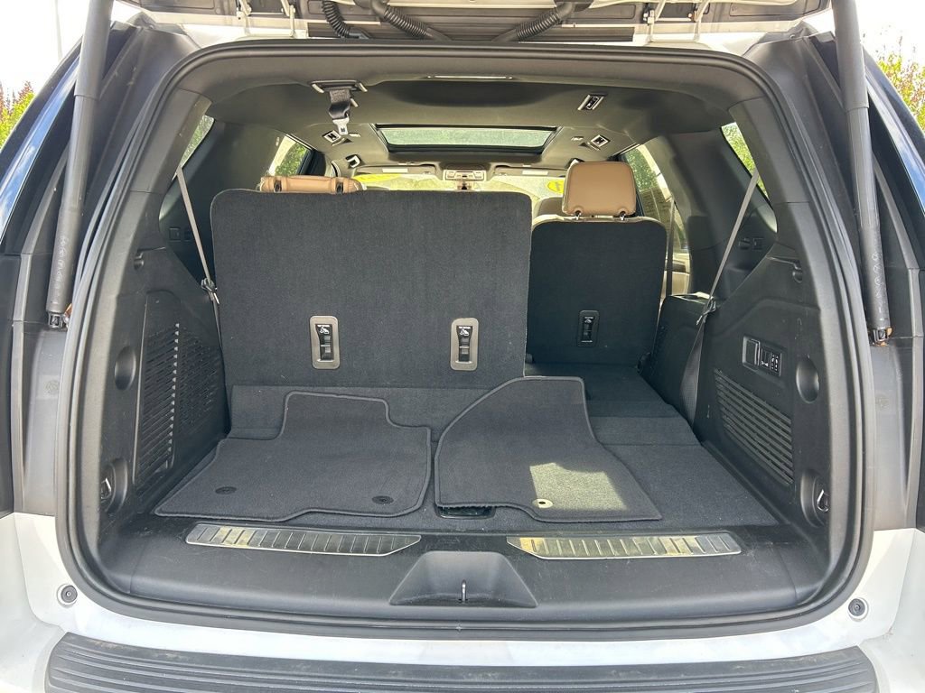 Used 2021 Chevrolet Tahoe Premier w/ Premium Package RWD image 53