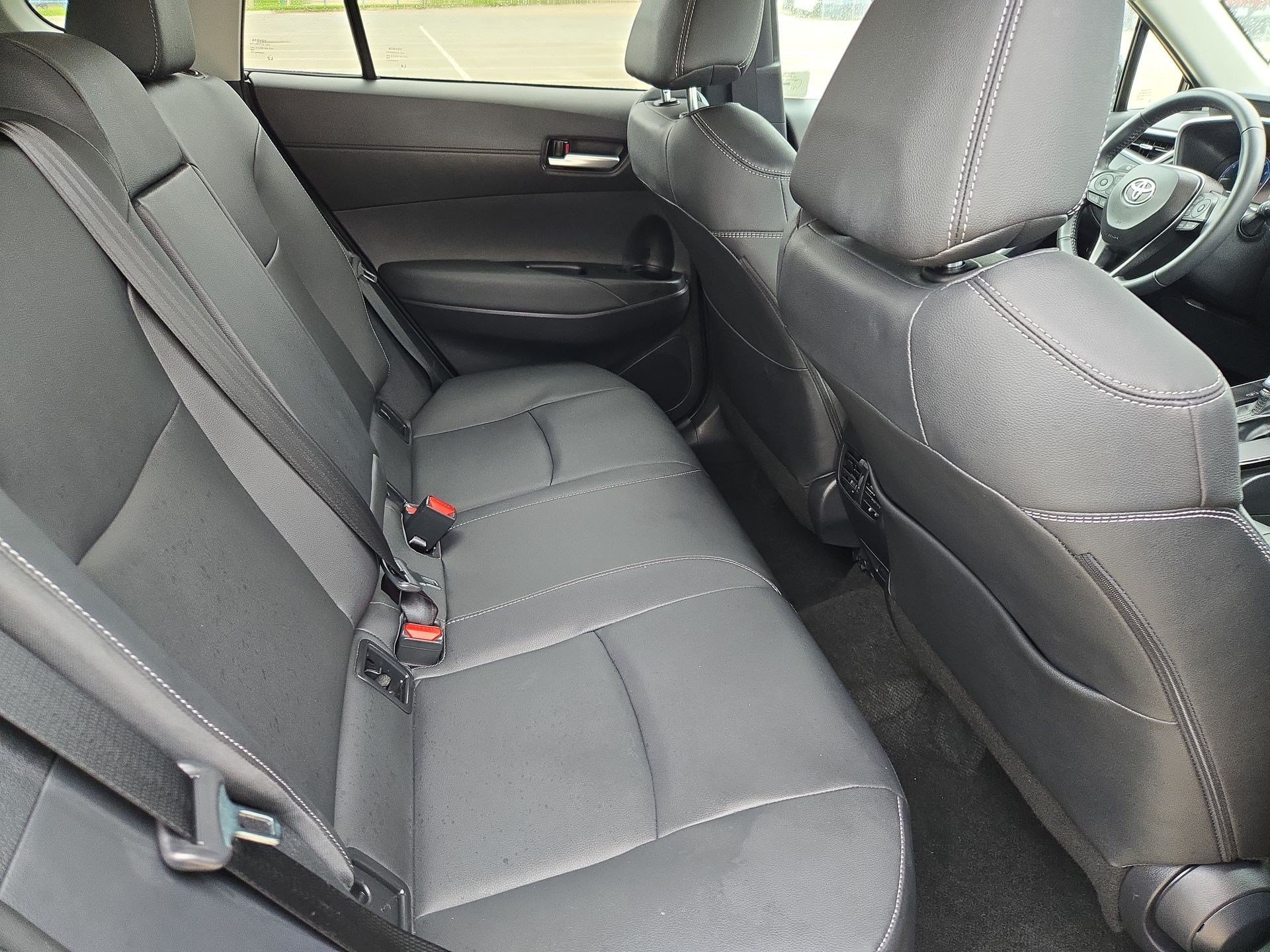 Used 2026 Toyota Corolla Cross XLE FWD image 30