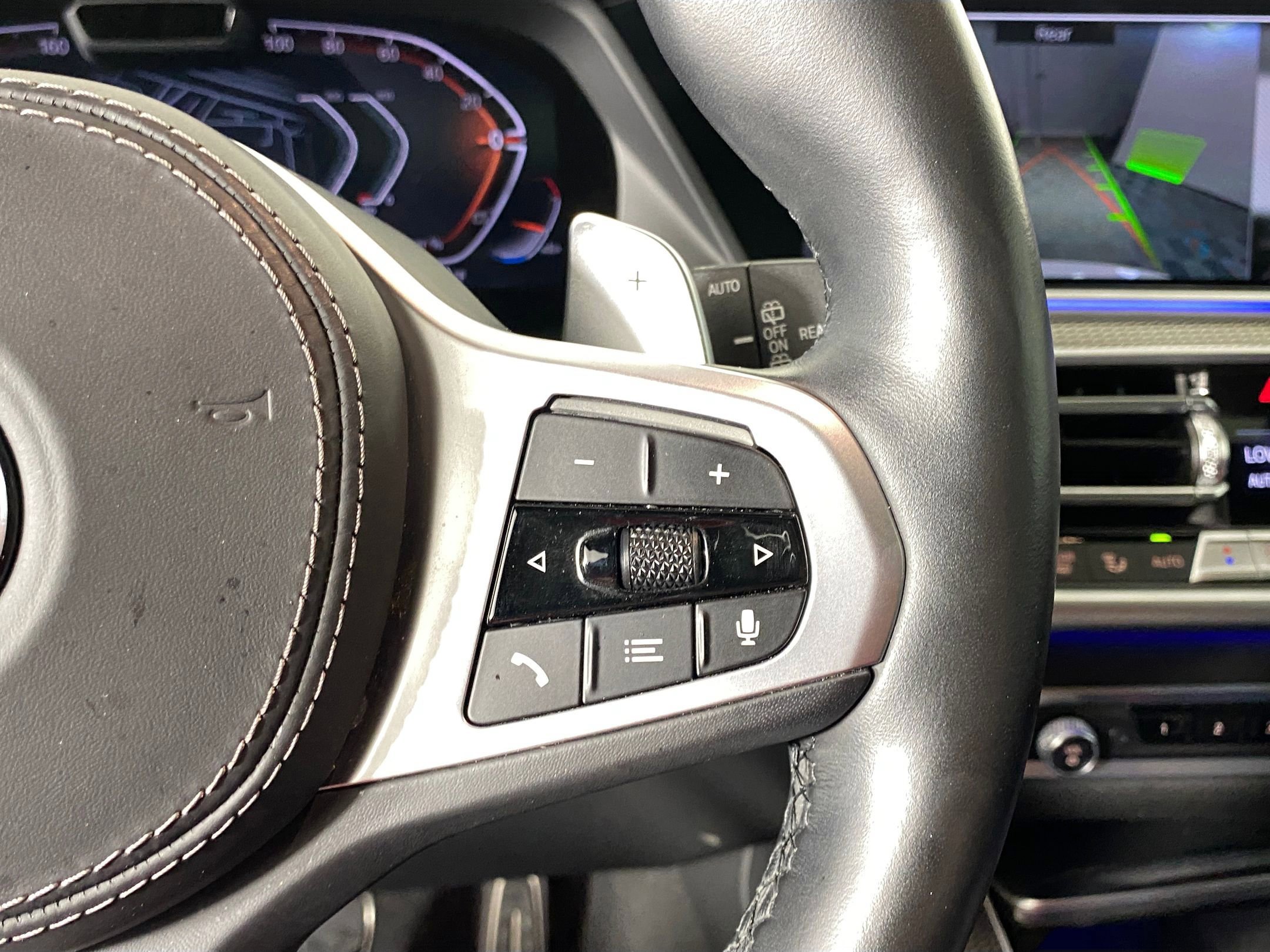 Used 2022 BMW X5 sDrive40i w/ M Sport Package image 19