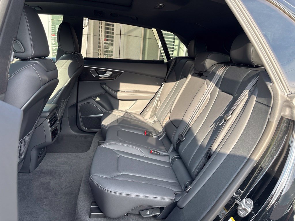 New 2027 Audi Q8 Premium Plus AWD/4WD image 32
