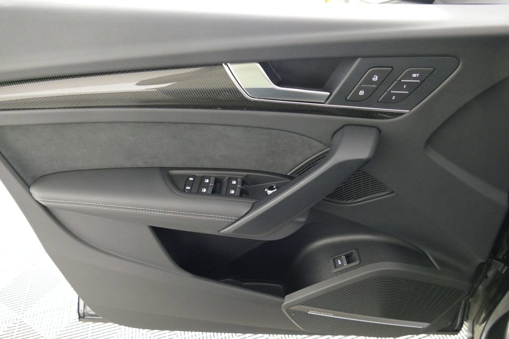 Used 2025 Audi SQ5 Premium Plus image 26