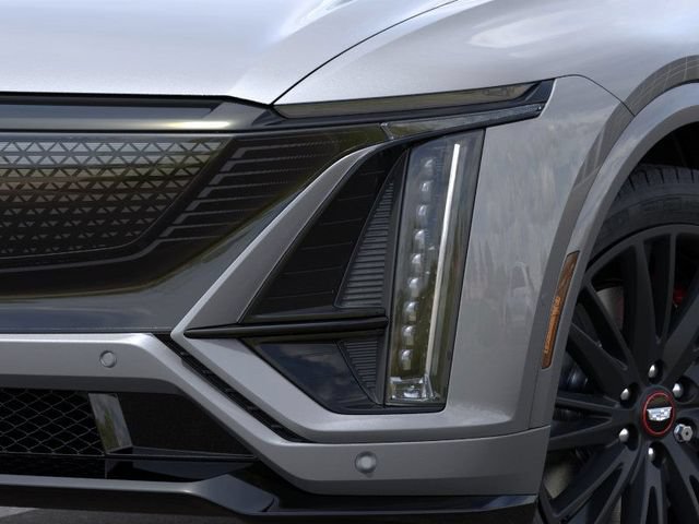 New 2026 Cadillac Lyriq V AWD/4WD image 12