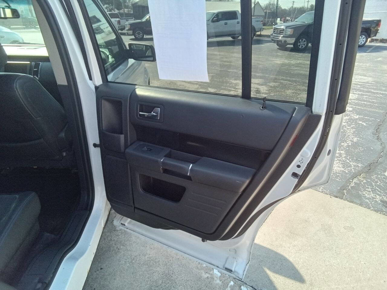 Used 2011 Ford Flex Titanium w/ Trailer Tow Pkg Class III image 6