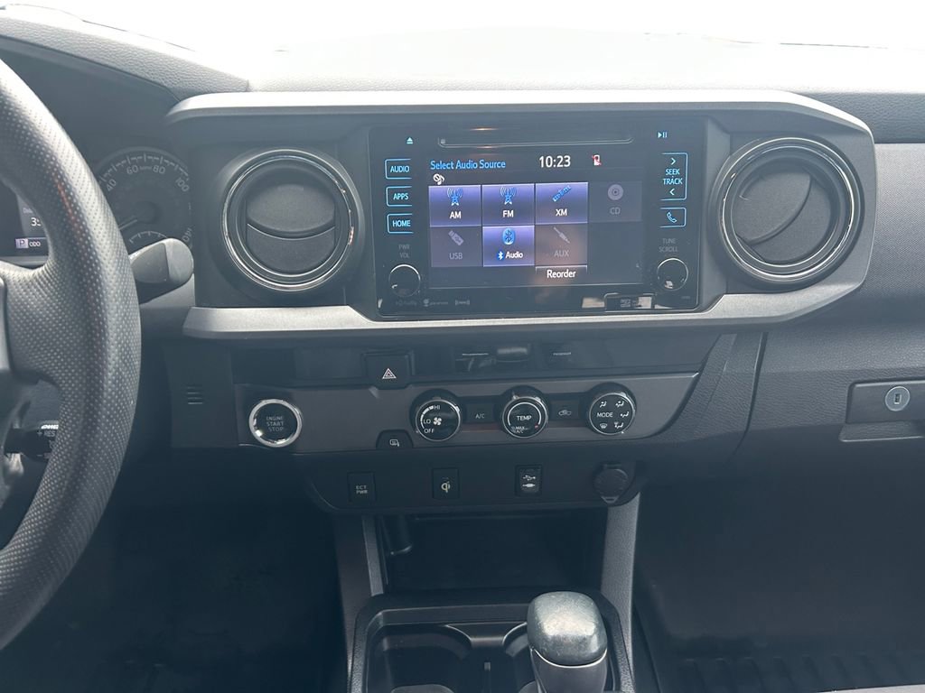 Used 2016 Toyota Tacoma TRD Sport w/ Towing Package image 12