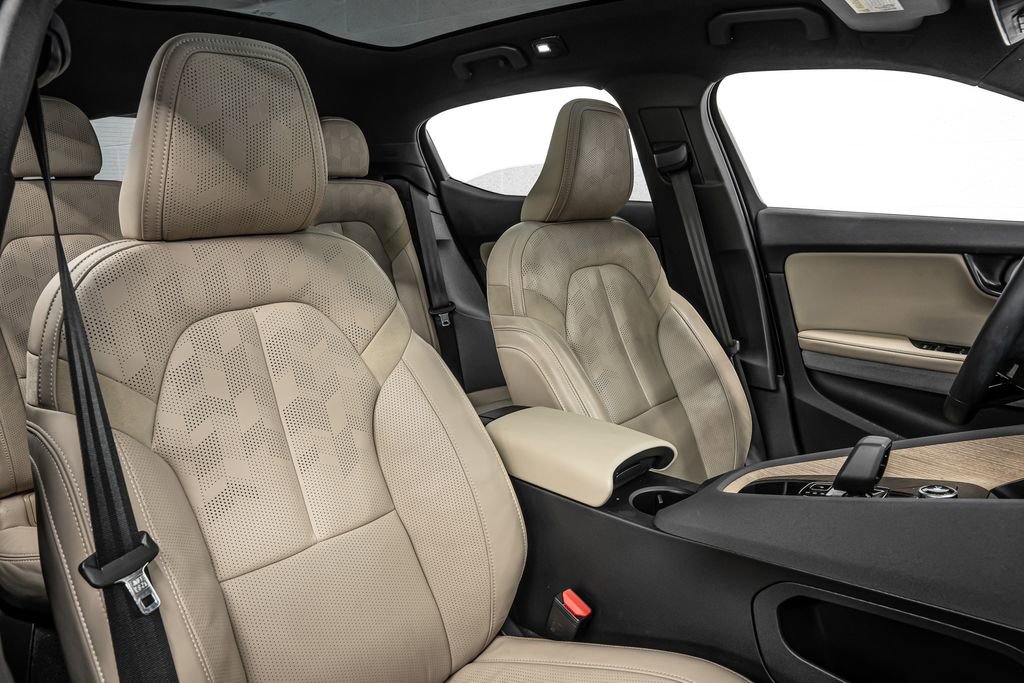 Used 2022 Polestar Polestar 2 w/ Plus Package image 22