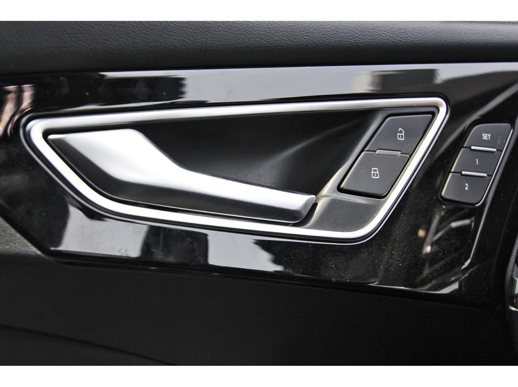 Used 2022 Audi Q4 e-tron Premium Plus AWD/4WD image 22