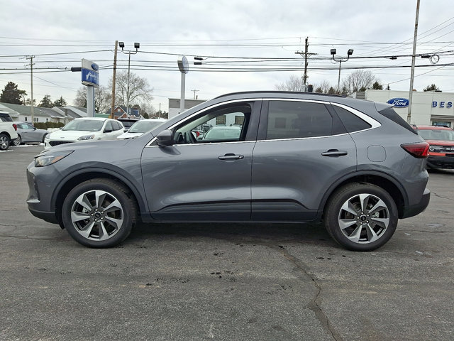Certified 2024 Ford Escape Platinum AWD/4WD image 4