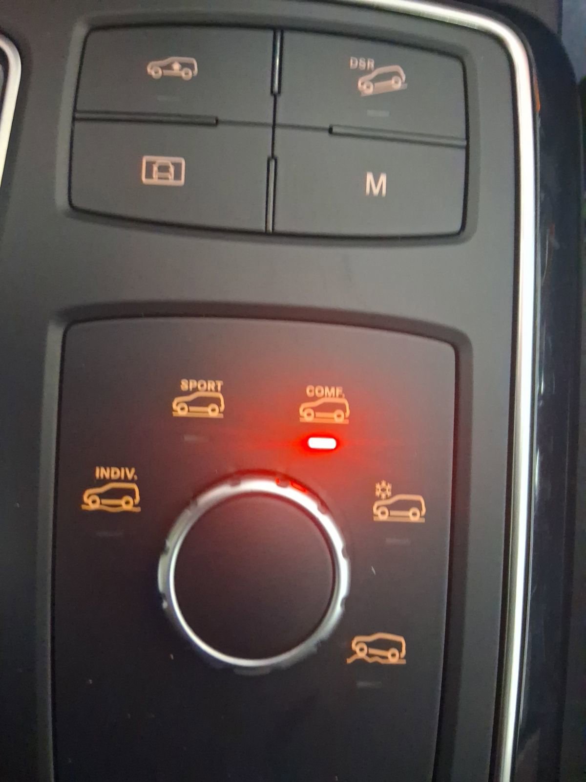 Used 2018 Mercedes-Benz GLS 550 4MATIC w/ Driver Assistance Package image 31
