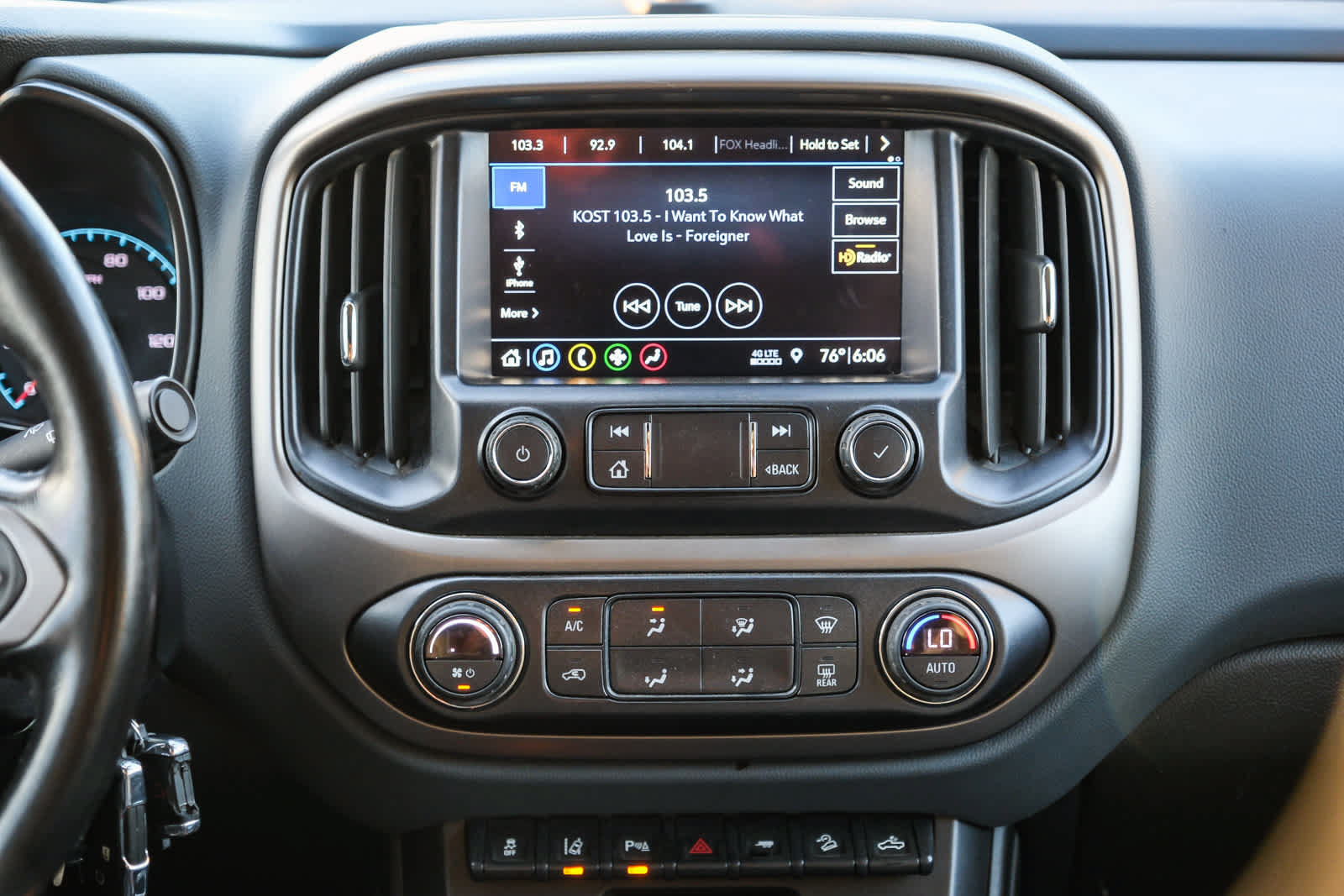 Used 2021 Chevrolet Colorado Z71 w/ Safety Package AWD/4WD image 14
